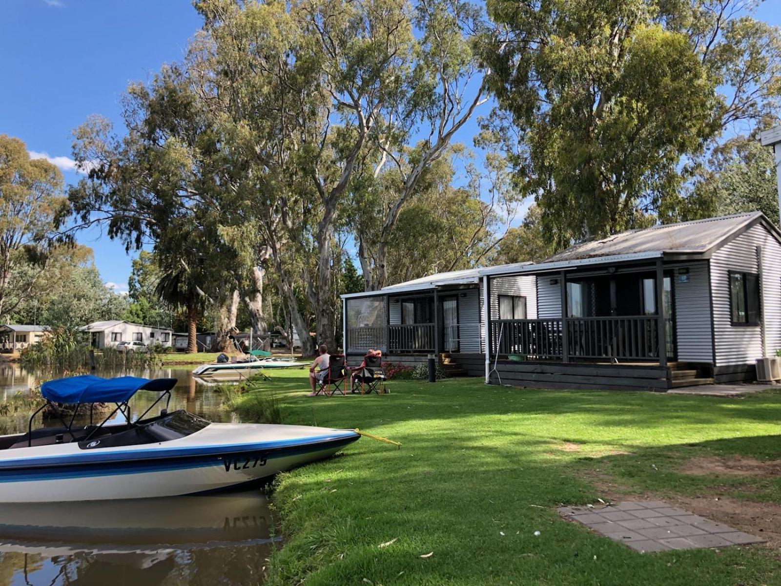 Cohuna Waterfront Holiday Park Buitenkant foto