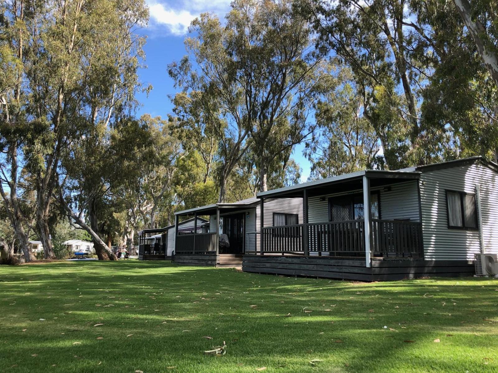 Cohuna Waterfront Holiday Park Buitenkant foto