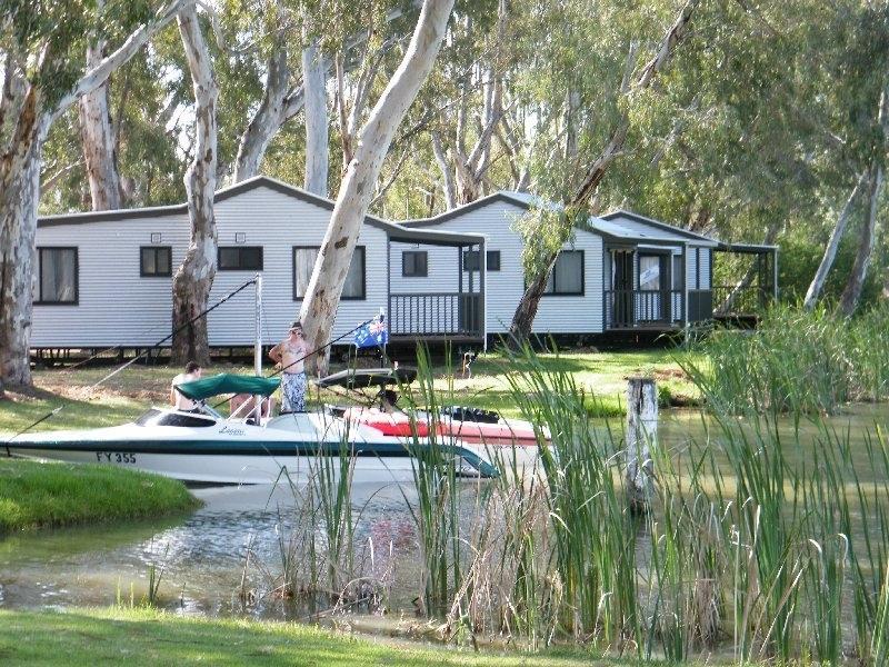 Cohuna Waterfront Holiday Park Buitenkant foto