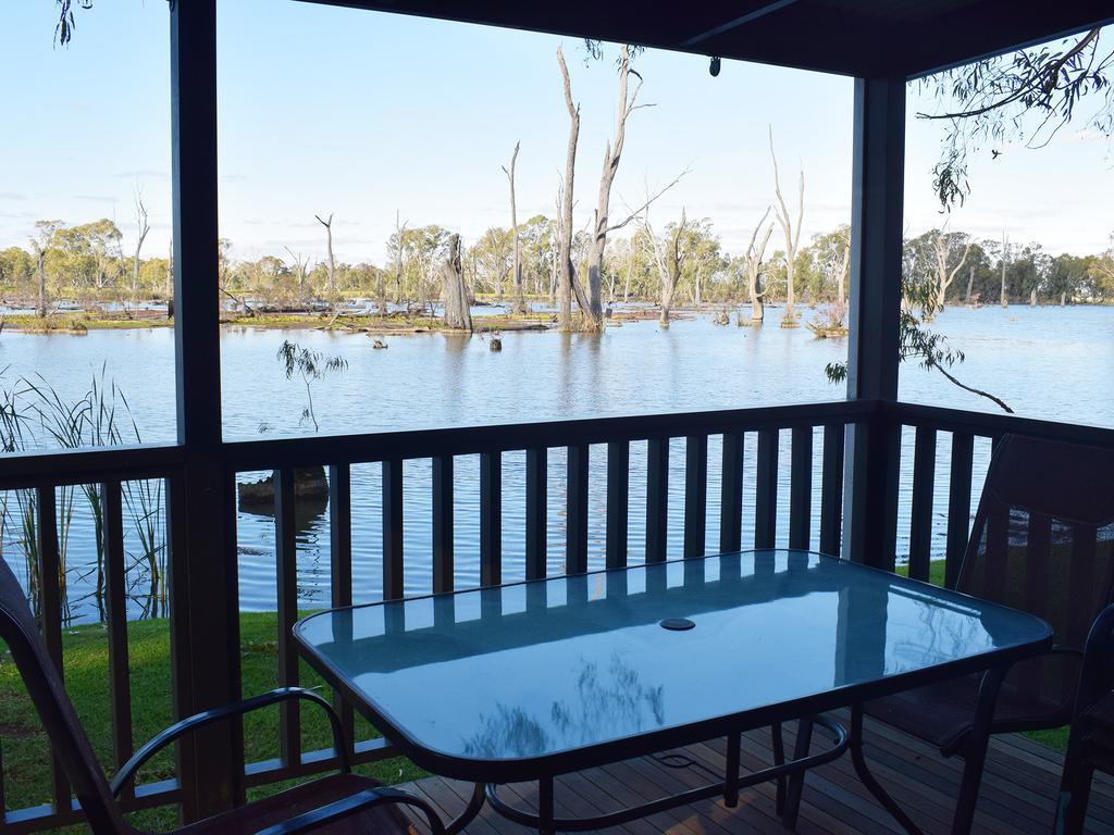 Cohuna Waterfront Holiday Park Buitenkant foto