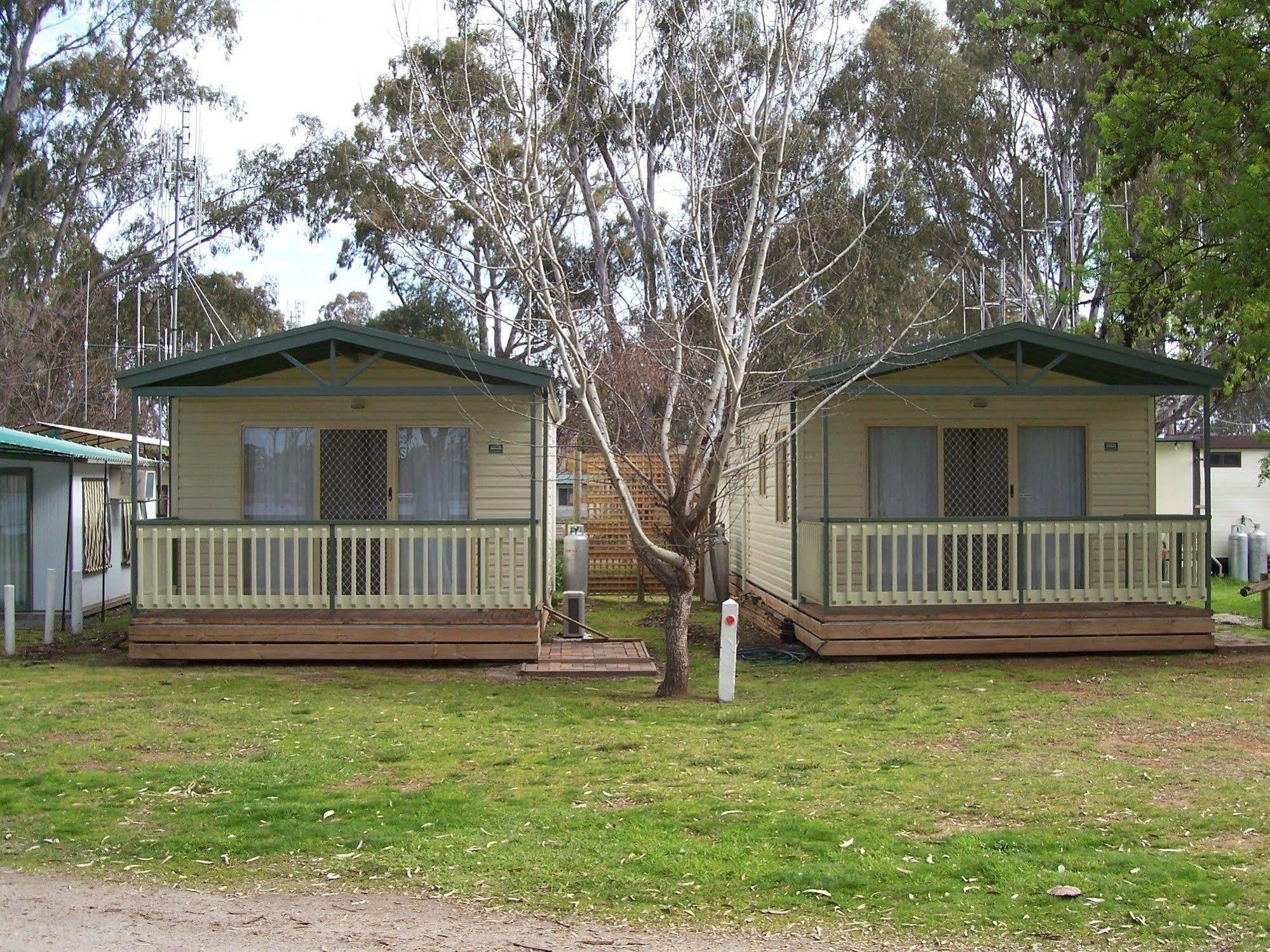 Cohuna Waterfront Holiday Park Buitenkant foto