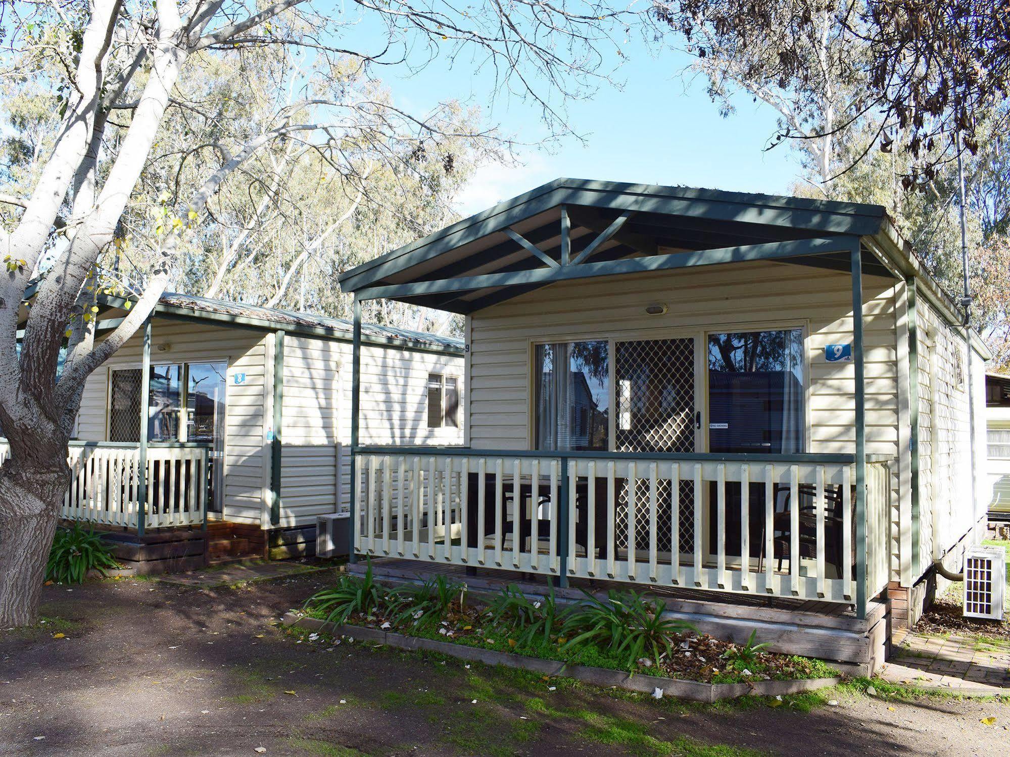 Cohuna Waterfront Holiday Park Buitenkant foto