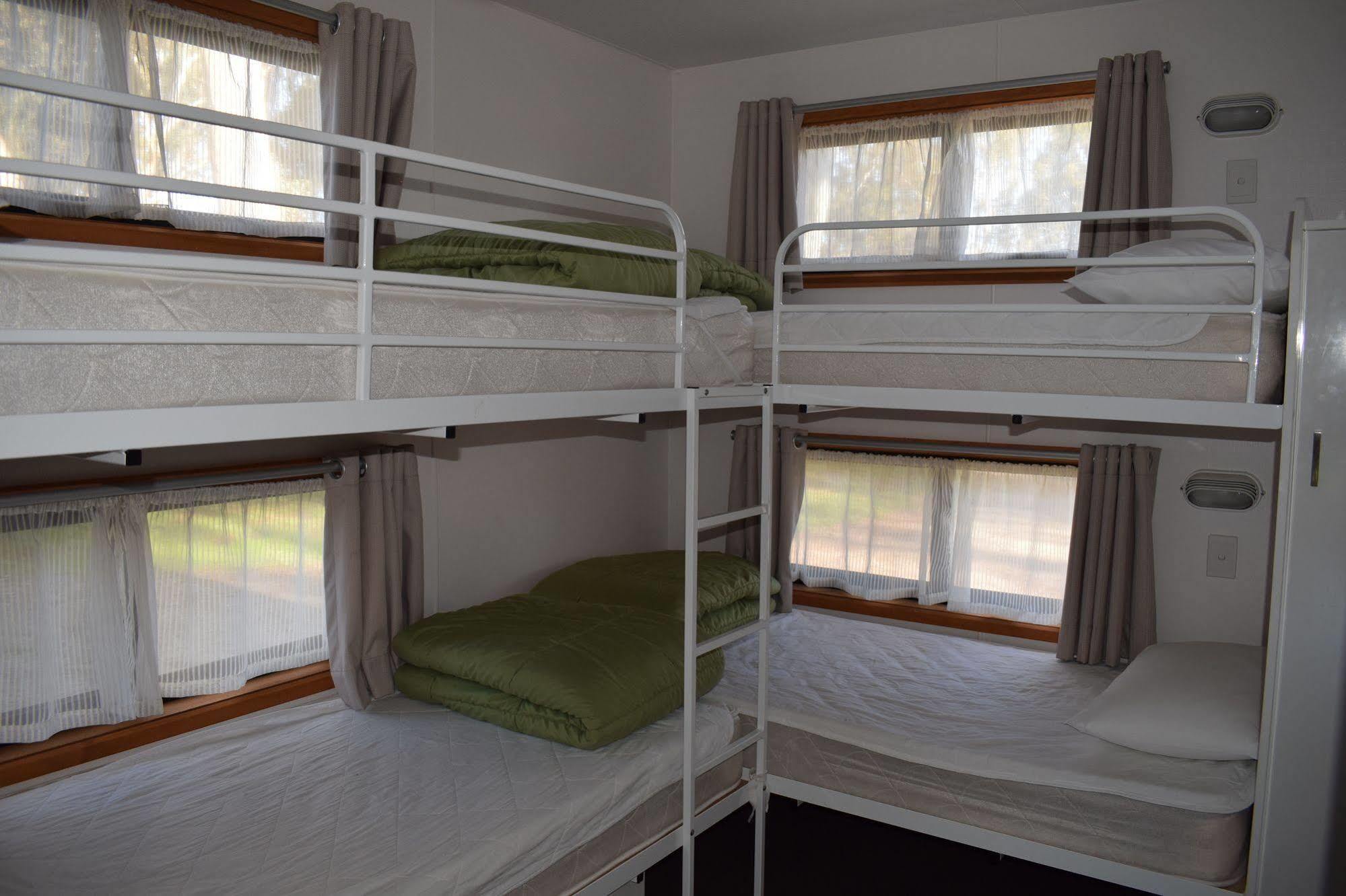Cohuna Waterfront Holiday Park Buitenkant foto